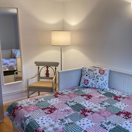 Kleines Haus Im Gruenen Apartment Хамбург Екстериор снимка